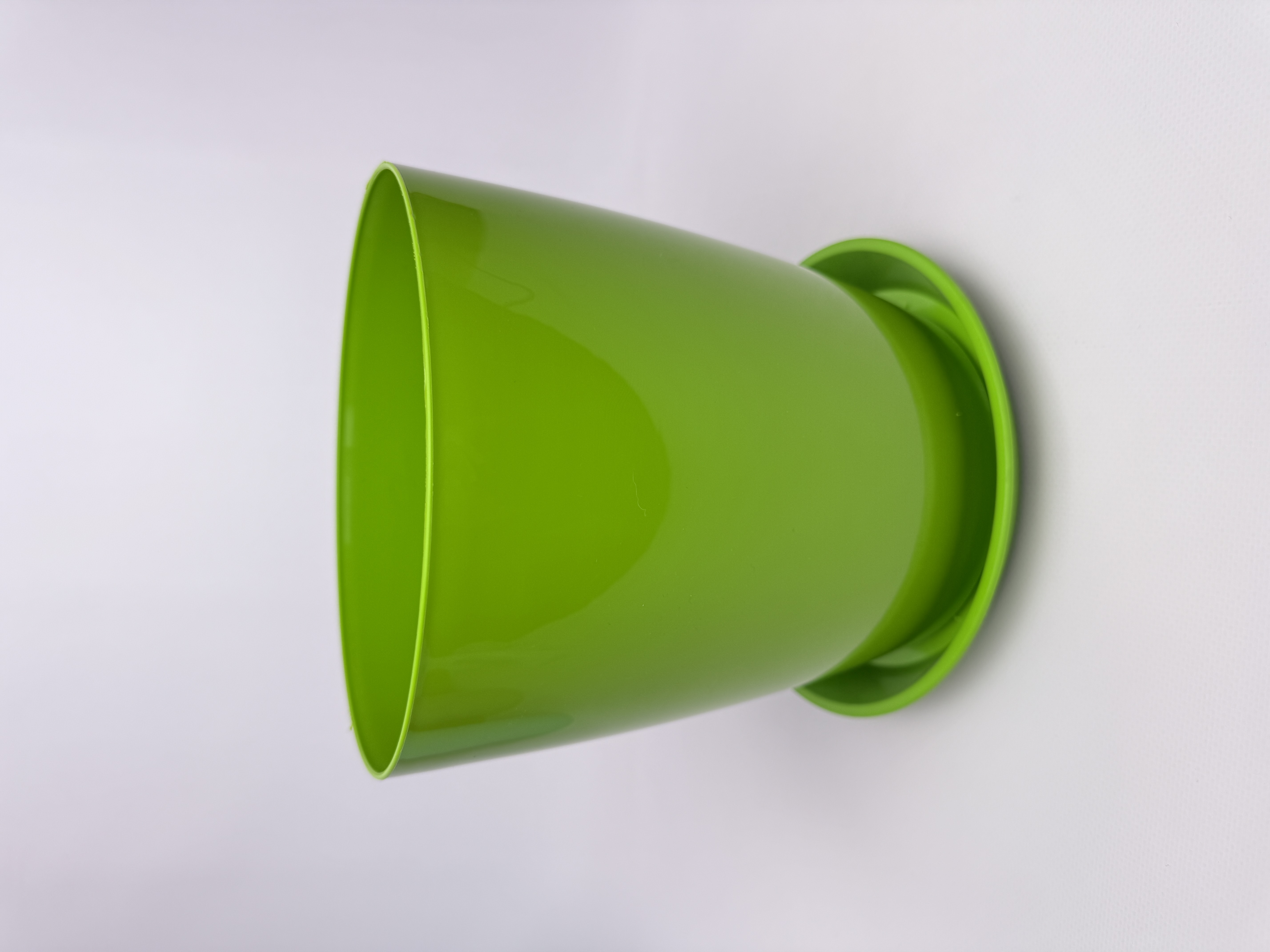 Амелі 18 салатовий з підставкою