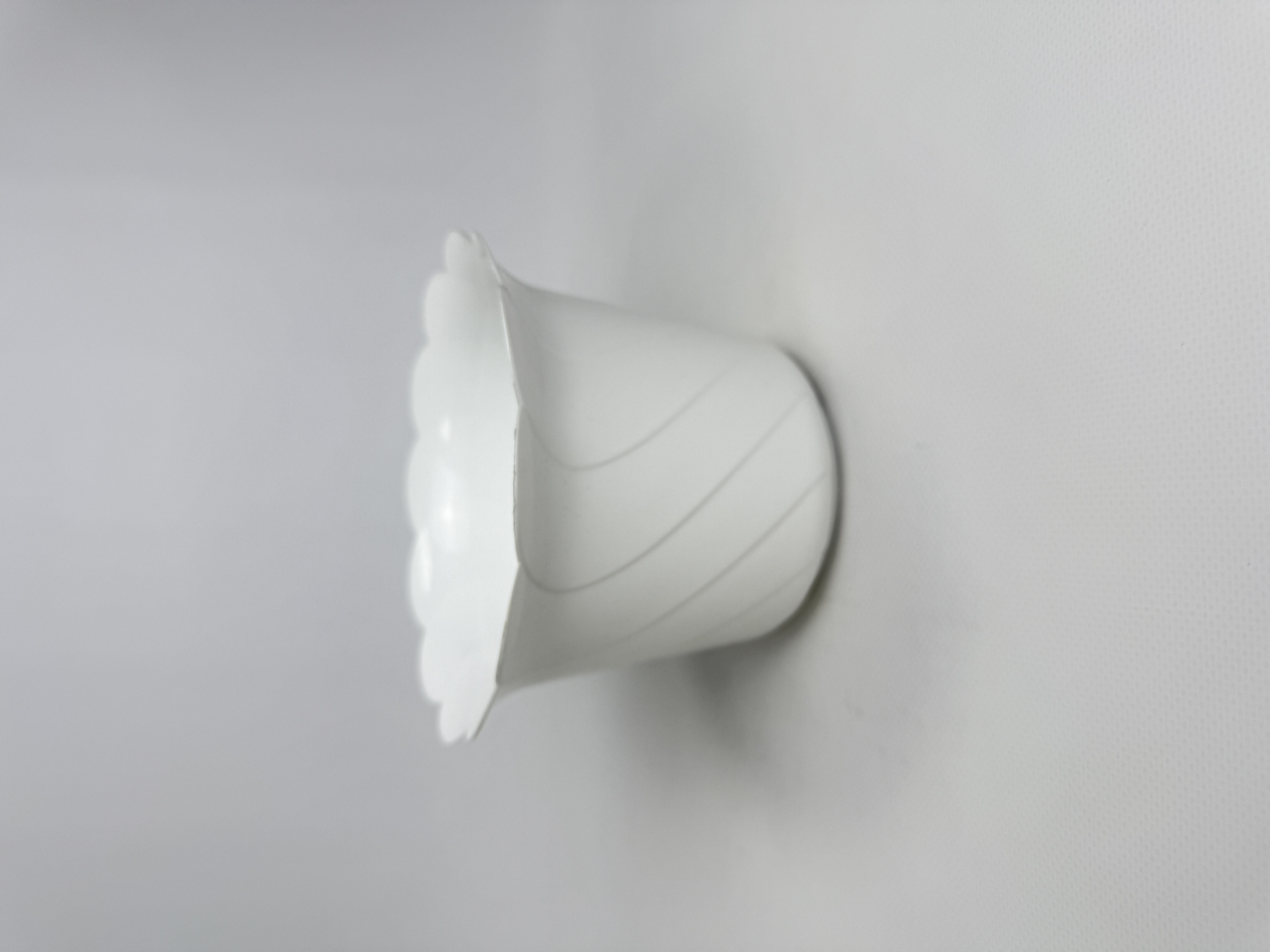 Тюльпан 16 (білий)