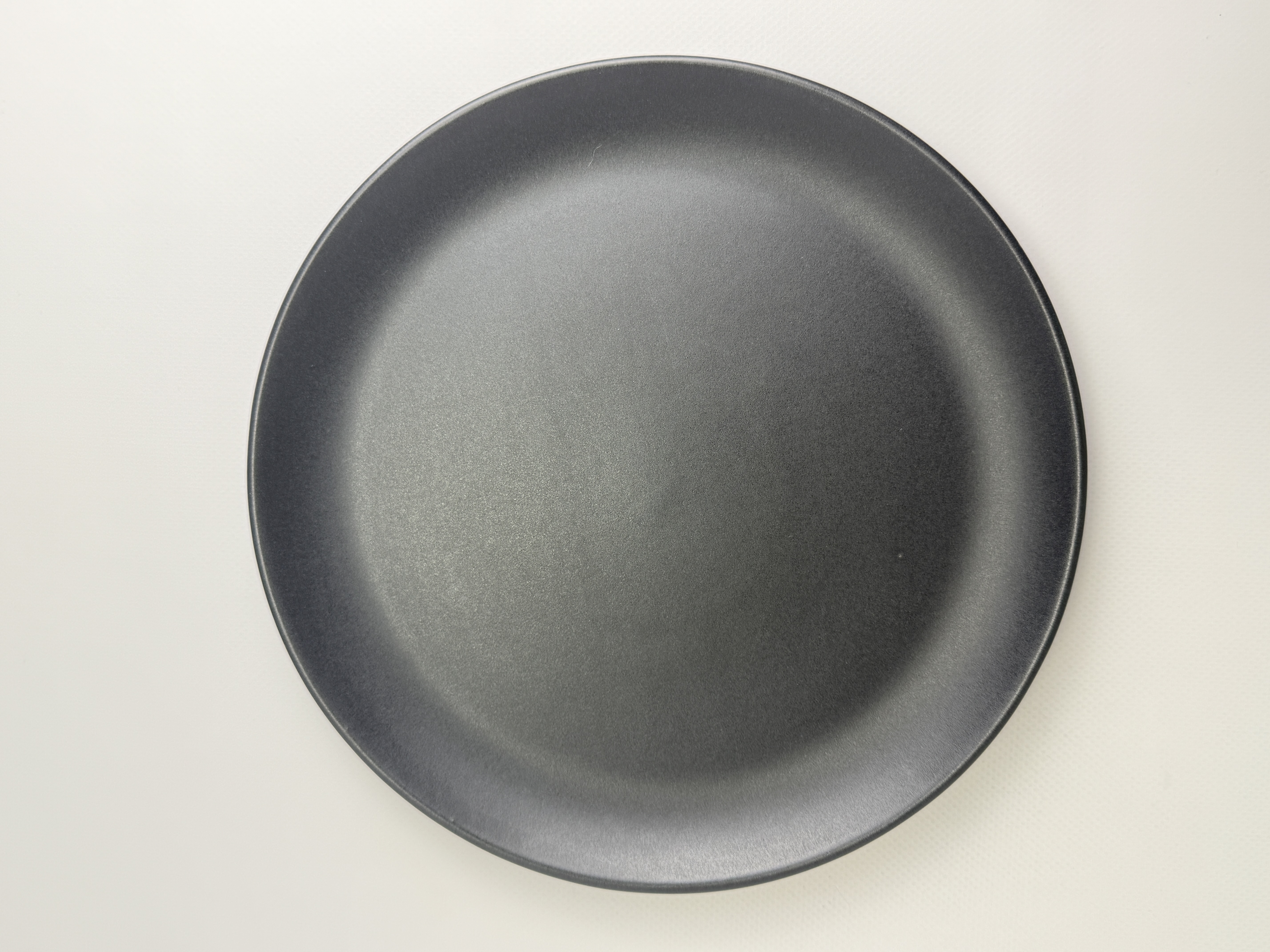 Керамічний виріб "Тарілка Орнер" чорний мат