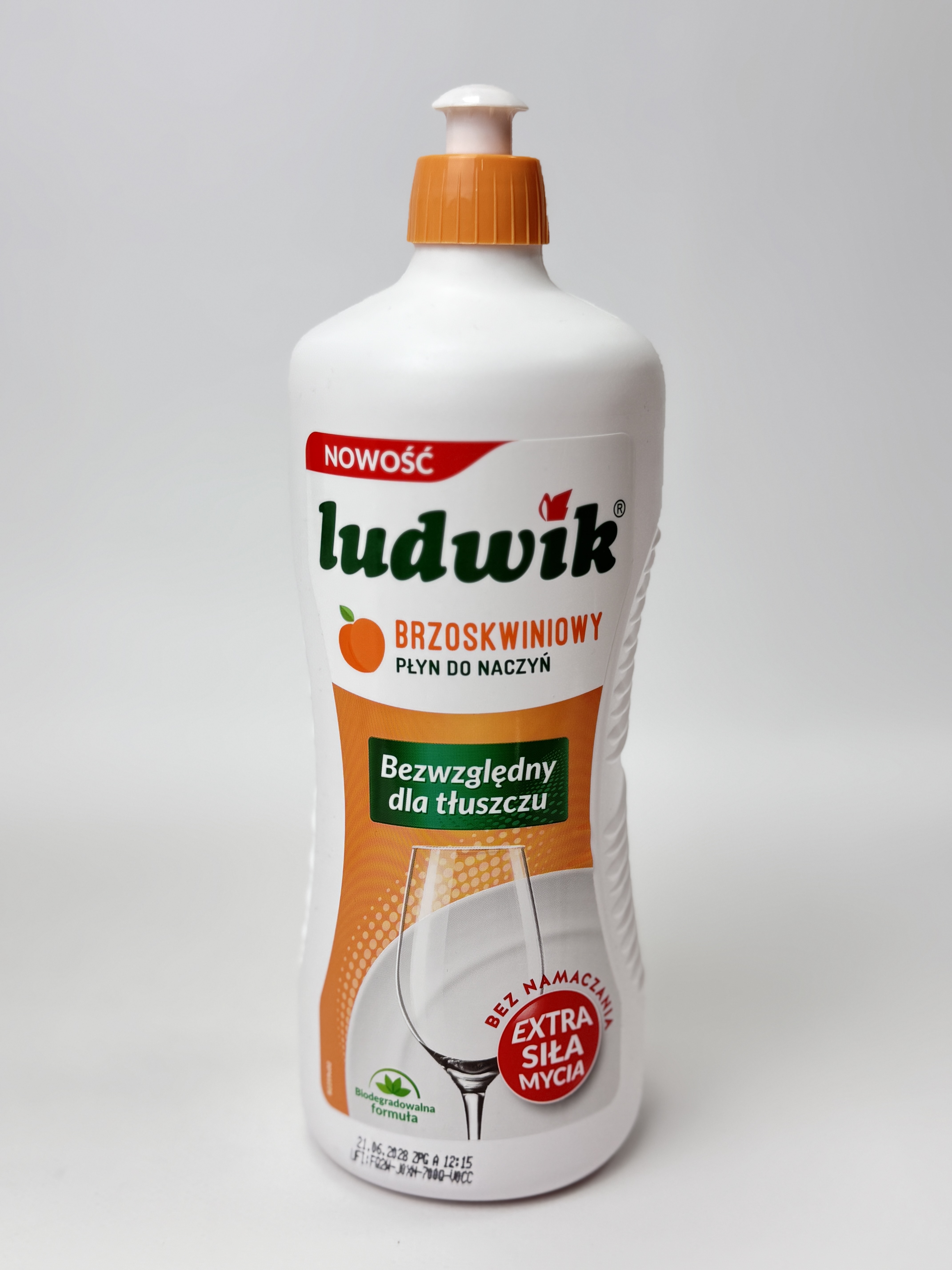 Засіб для миття посуду Ludwik Персик 0.9л