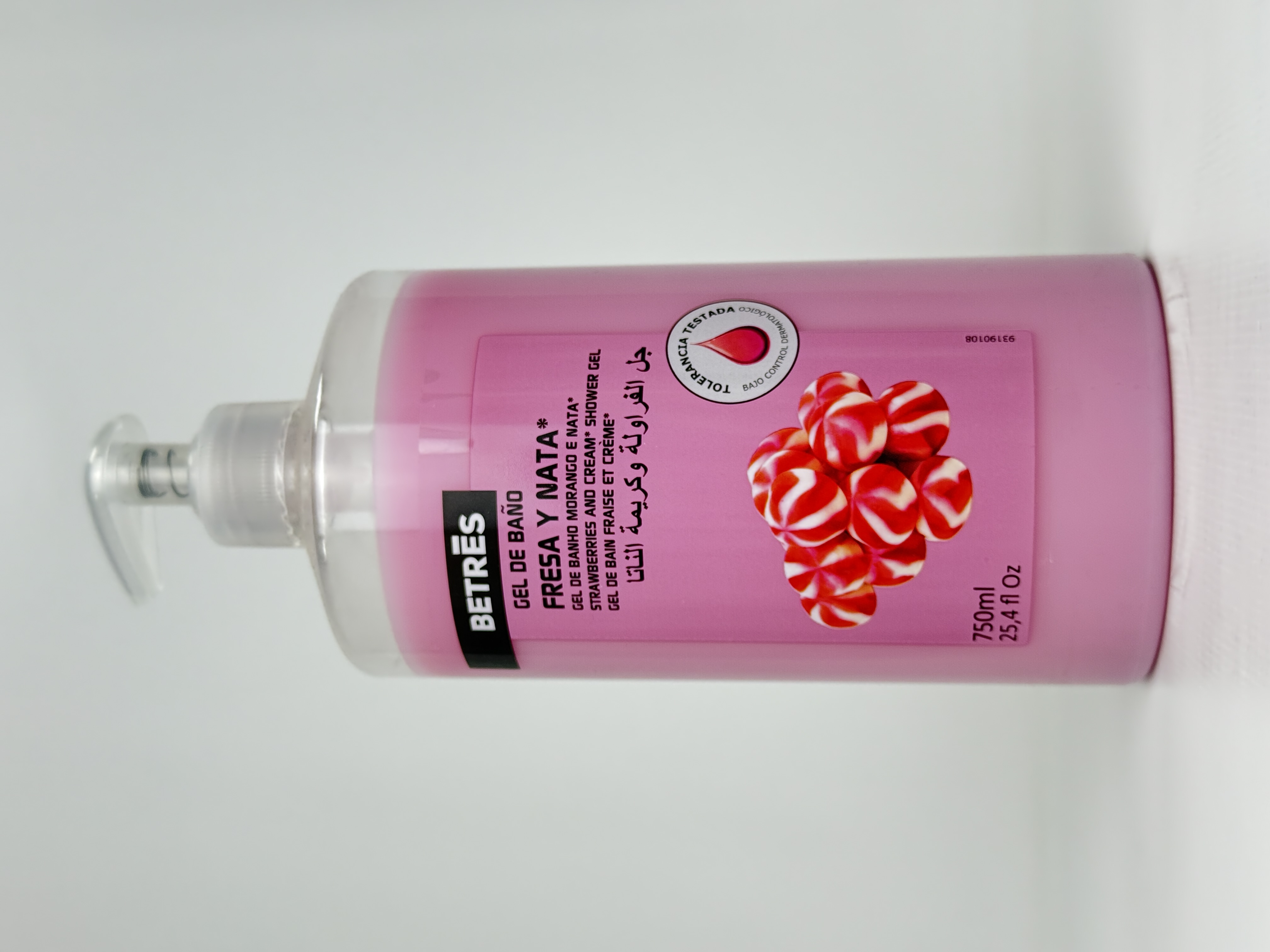 Гель для душу BETRES Полуниця з вершакми 750мл