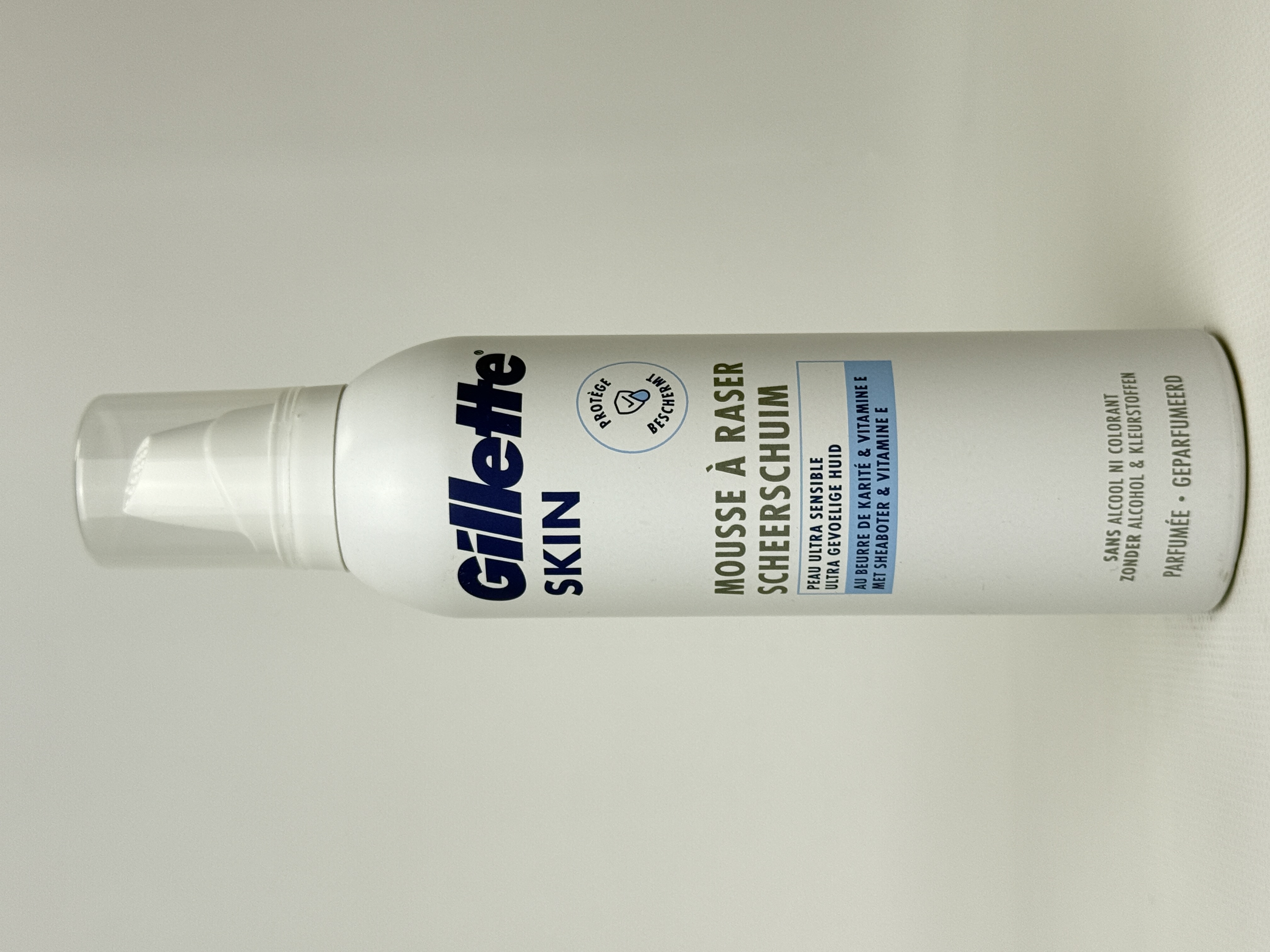 Піна для гоління Gillette Skin 240ml