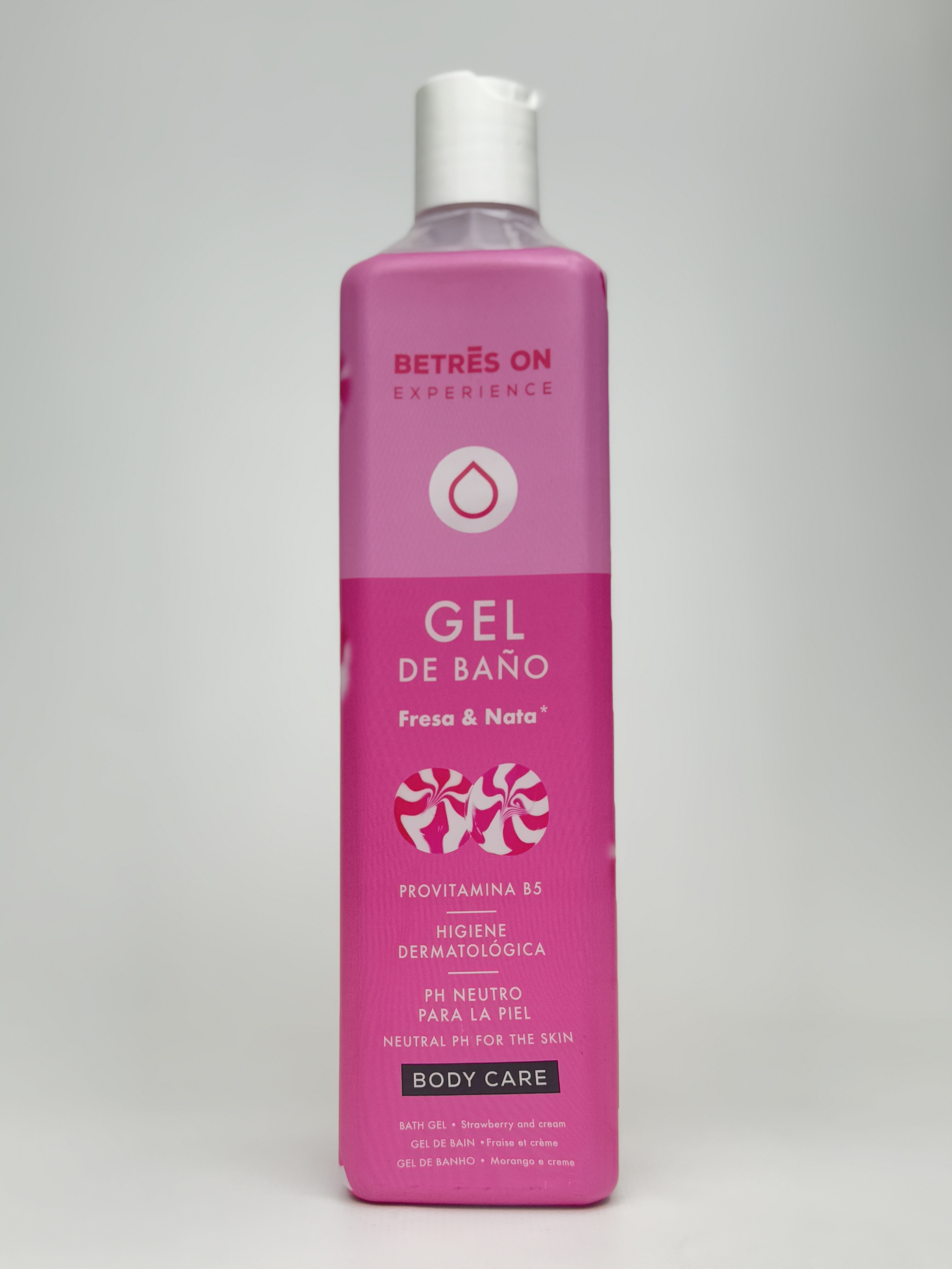 Гель для душу BETRES ON Полуниця з вершками 750 мл