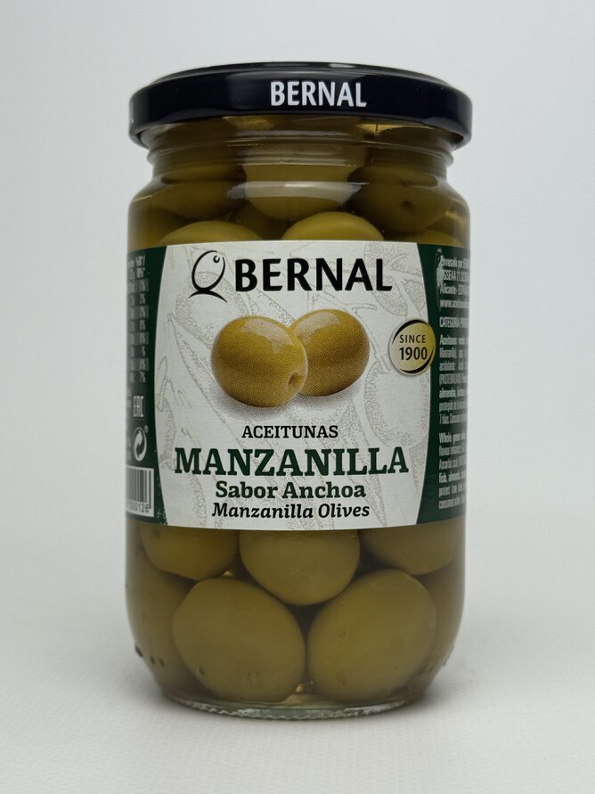 Оливки Bernal Manzanilla з кісточкою 300 г
