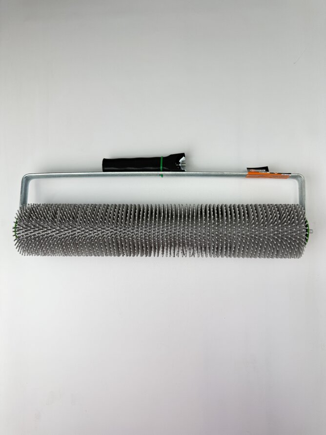 Валик для самовирівнюючих поверхонь