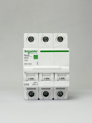 АВТ ВИМ Schneider RESI9 6kA 3P 50A C