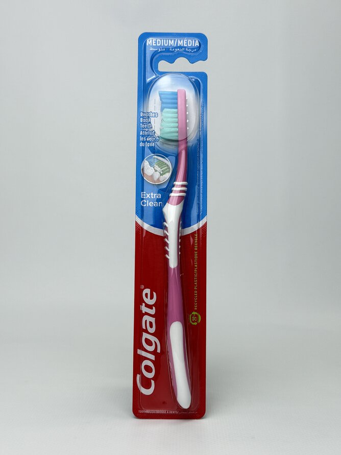 Colgate Зубна щітка Extra Clean (medium)