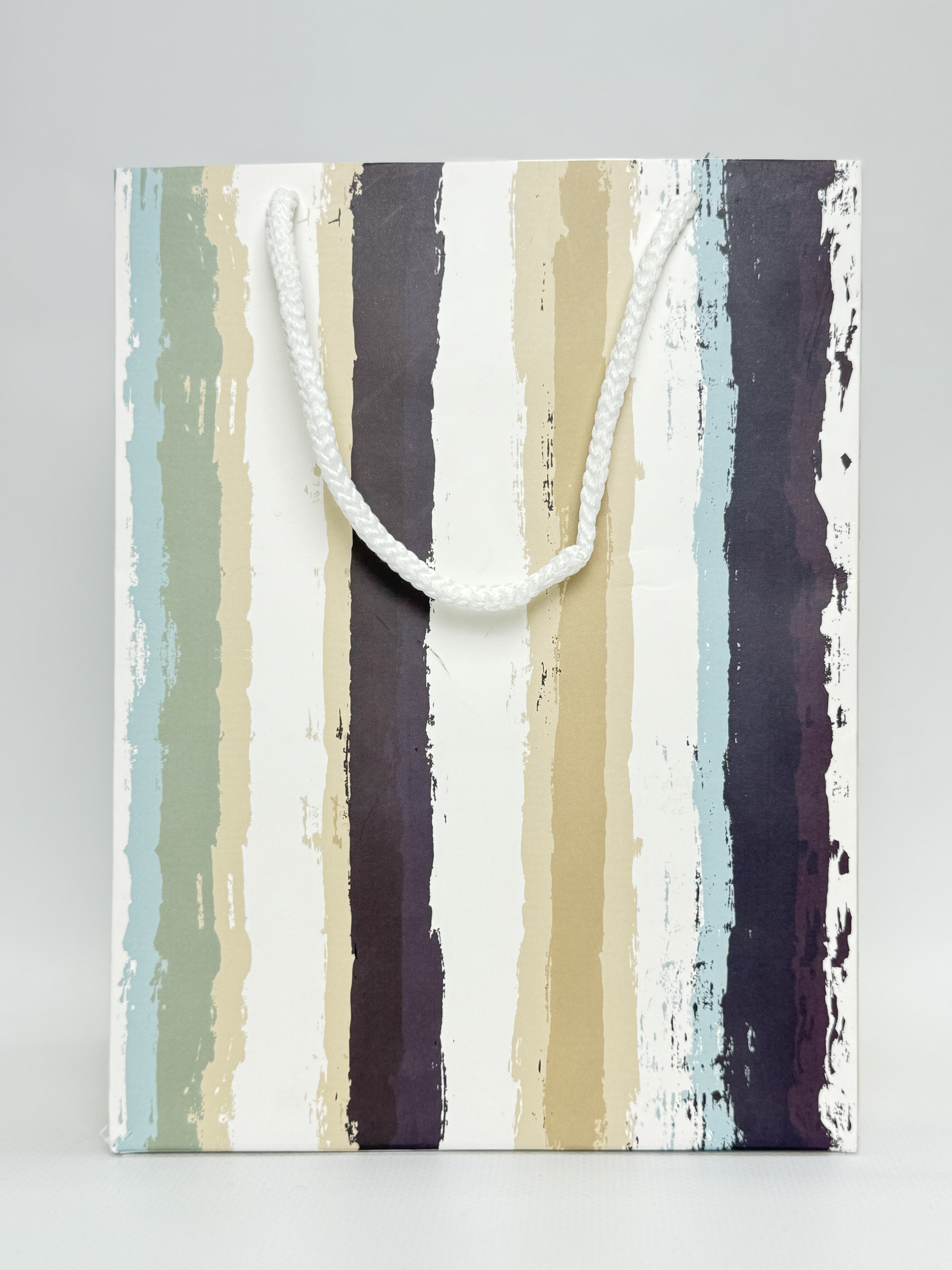 Пакет подарунковий 17.5*23 Смужка M24ML