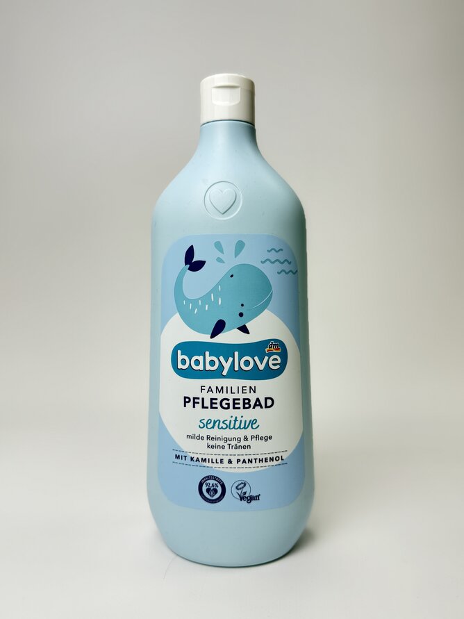 babylove Добавка для ванни Familien Pflegebad Sensitive 1000ml