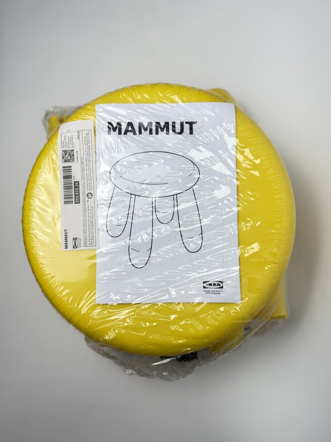 Стілець дитячий IKEA жовтий