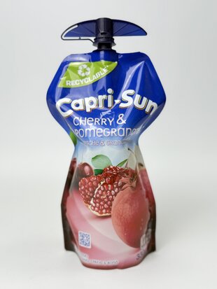 Capri-Sun Сік Cherry & Pomegranate (Вишня & Гранат) - 330 ml