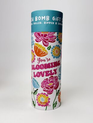 Подарунковий набір з 3 бомбочок You're Blooming Lovely Blaster