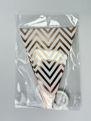 Гірлянда паперова трикутна "Прапорці зі смужкою" бронза